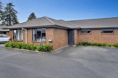 Photo of property in 108u4 Old Farm Road, Hamilton East, Hamilton, 3216