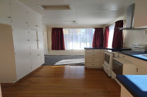 Photo of property in 17 Birdwood Road, Waterloo, Lower Hutt, 5011
