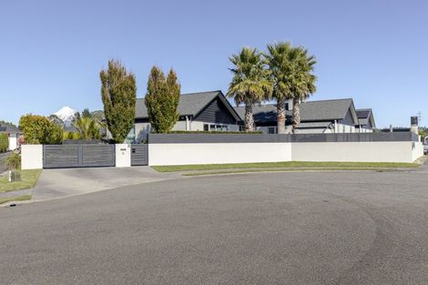 Photo of property in 5 Tupuhi Place, Highlands Park, New Plymouth, 4312