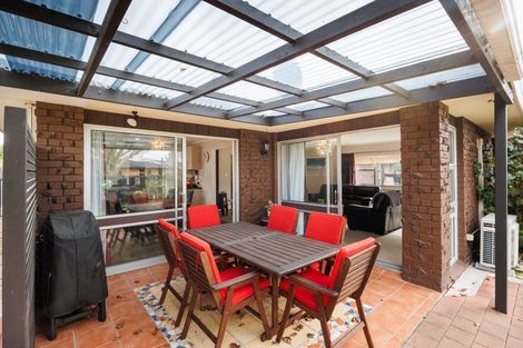 Photo of property in 52 Kentucky Way, Awapuni, Palmerston North, 4412