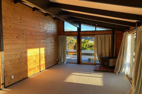 Photo of property in 4 Farrelly Grove, Fairfield, Lower Hutt, 5011