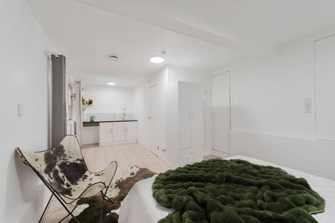 Photo of property in 92 Gallony Avenue, Massey, Auckland, 0614