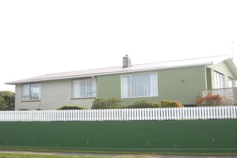 Photo of property in 24 Oberon Street, Stratford, 4332