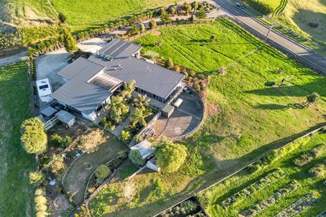 Photo of property in 351 Henwood Road, Hillsborough, New Plymouth, 4372