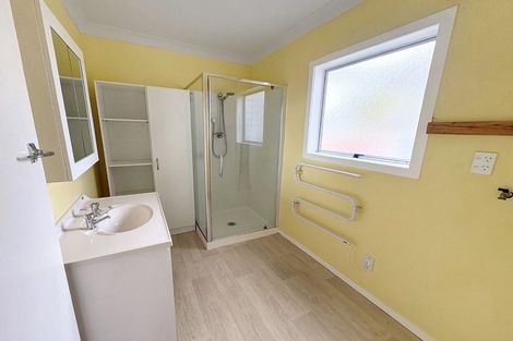 Photo of property in 40 Edinburgh Terrace, Foxton Beach, Foxton, 4815