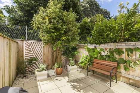 Photo of property in Nouvo Apartments, 21u8 Rugby Street, Mount Cook, Wellington, 6021