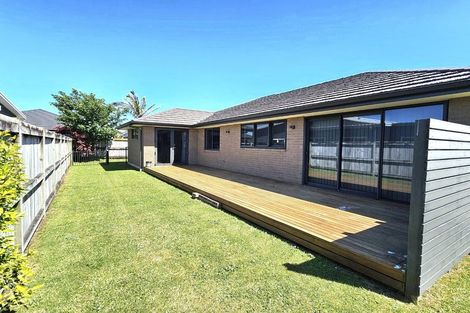 Photo of property in 18 Keene Drive, Bell Block, New Plymouth, 4312
