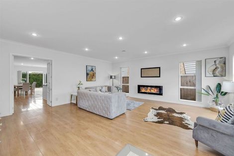 Photo of property in 69 Castlederg Drive, Flat Bush, Auckland, 2019