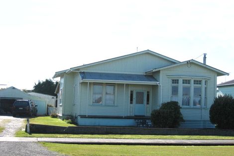 Photo of property in 166 Hampden Street, Hokitika, 7810