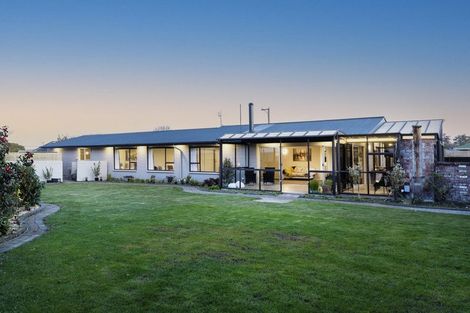 Photo of property in 10 Westerleigh Street, Bishopdale, Christchurch, 8053