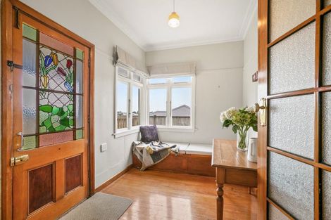 Photo of property in 407 Carrington Street, Upper Vogeltown, New Plymouth, 4310
