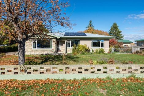 Photo of property in 12 Welles Street, Ranfurly, 9332