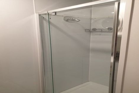 Photo of property in 10a Norna Crescent, Kelburn, Wellington, 6012