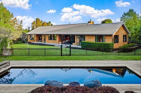 Photo of property in 2 Tamahunga Drive, Matakana, Warkworth, 0985