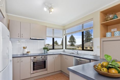Photo of property in Capri Apartments, 5 The Mall, Mount Maunganui, 3116