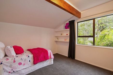 Photo of property in 64 Wood Bay Road, Titirangi, Auckland, 0604