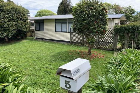 Photo of property in 5 Aorangi Road, Paraparaumu, 5032