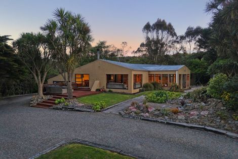 Photo of property in 696 Pahiatua Aokautere Road, Aokautere, Palmerston North, 4471