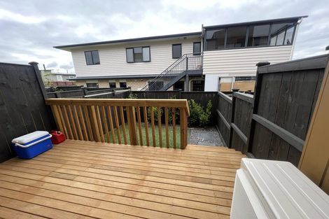Photo of property in 1c Deering Place, Papatoetoe, Auckland, 2025