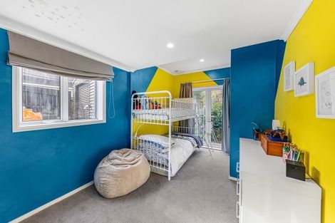 Photo of property in 15 Roland Road, Greenhithe, Auckland, 0632