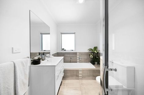 Photo of property in 10 Charlotte Crescent, Dinsdale, Hamilton, 3204