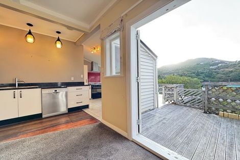 Photo of property in 14 Trelissick Crescent, Ngaio, Wellington, 6035