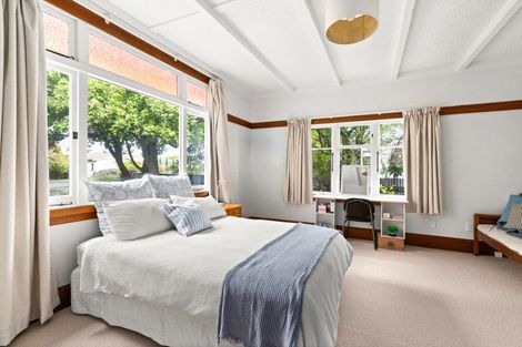 Photo of property in 34 Bowling Road, Greenmeadows, Napier, 4112