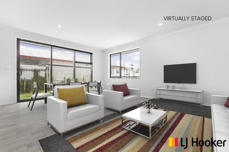 Photo of property in 17 Coolen Place, Tuakau, 2121