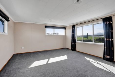 Photo of property in 2775 Eltham Road, Te Kiri, Opunake, 4682