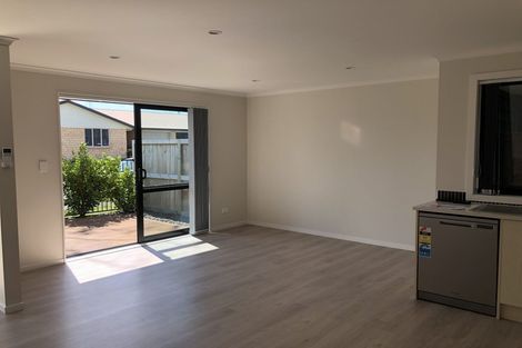 Photo of property in 1u5 Burrows Place, Frankton, Hamilton, 3204