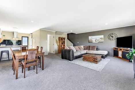 Photo of property in 30 Banbury Crescent, Fairfield, Hamilton, 3214