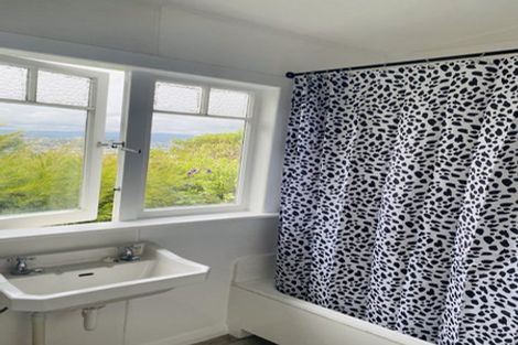 Photo of property in 2 Bella Vista, Melrose, Wellington, 6023