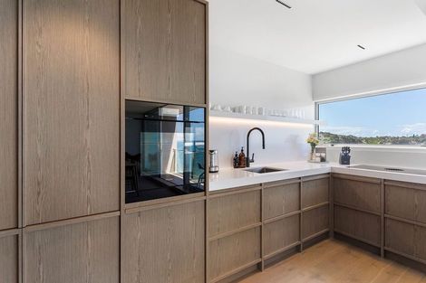 Photo of property in Seaview Apartments, 13/64 Milford Road, Milford, Auckland, 0620