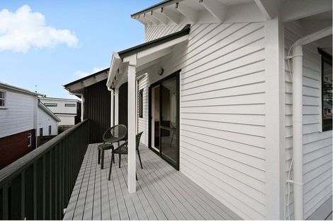 Photo of property in 4 Chamberlain Road, Karori, Wellington, 6012