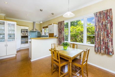 Photo of property in 14 Mangaroa Hill Road, Maoribank, Upper Hutt, 5018
