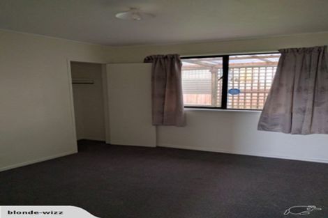 Photo of property in 67 Sunvue Road, Glen Eden, Auckland, 0602