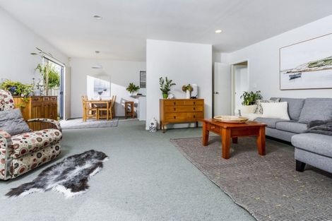 Photo of property in 12b/1 Coronation Street, Belmont, Auckland, 0622