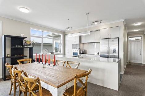 Photo of property in 44 Landmark Terrace, Orewa, 0931