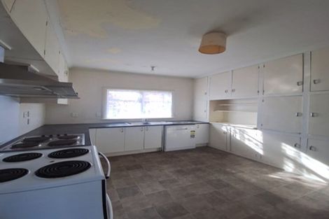 Photo of property in 88 Stokes Valley Road, Stokes Valley, Lower Hutt, 5019