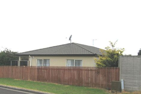 Photo of property in 9 Fresil Lane, Massey, Auckland, 0614