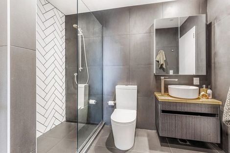 Photo of property in 7/165 Hobsonville Point Road, Hobsonville, Auckland, 0616