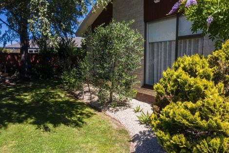 Photo of property in 219 Main North Road, Redwood, Christchurch, 8051