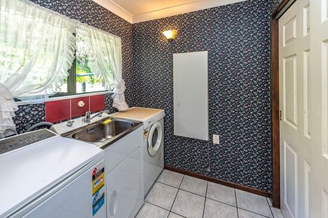 Photo of property in 3 Georgetti Road, Bastia Hill, Whanganui, 4500