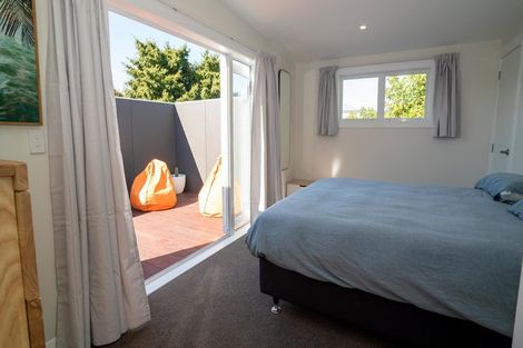 Photo of property in 197 Sutherland Road, Lyall Bay, Wellington, 6022