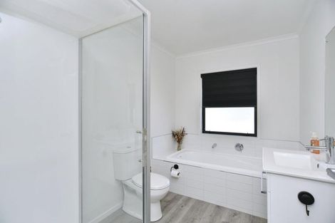 Photo of property in 6 Hamlett Drive, Woodend, 7610