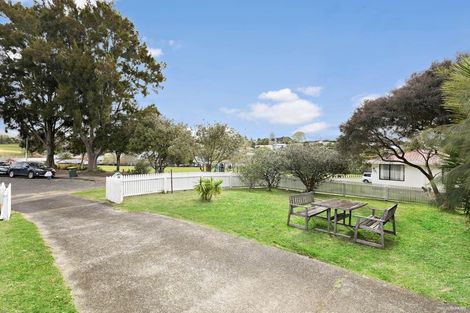 Photo of property in 33 Starforth Place, Henderson, Auckland, 0612