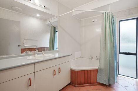 Photo of property in 9 Emmerdale Mews, Highbury, Palmerston North, 4412