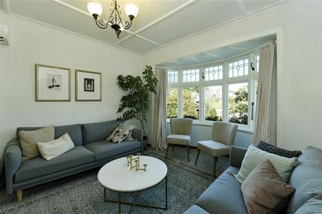 Photo of property in 23 Tipahi Street, Nelson South, Nelson, 7010