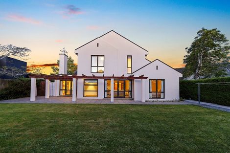 Photo of property in 33 Bryndwr Road, Fendalton, Christchurch, 8052
