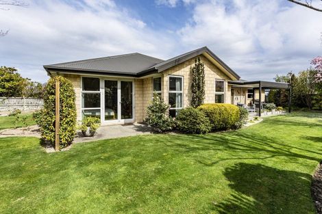 Photo of property in 38 Acacia Avenue, Rangiora, 7400